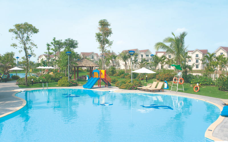 Hồ bơi ngoài trời & thể thao đa năng